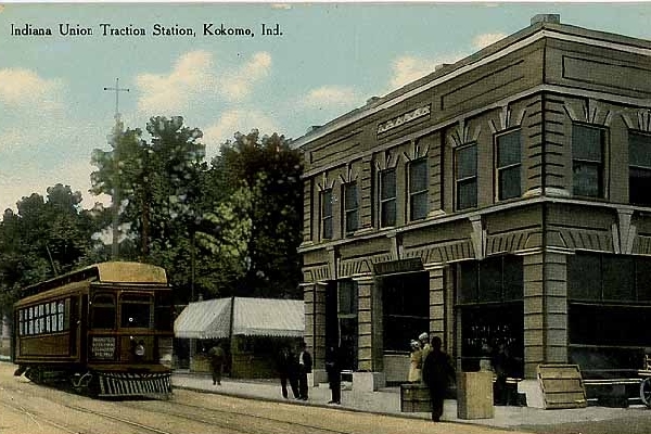 POSTCARD VIEW OF THE UNION TRACTION COMPANY OF INDIANA DEPOT AT KOKOMO, INDIANA